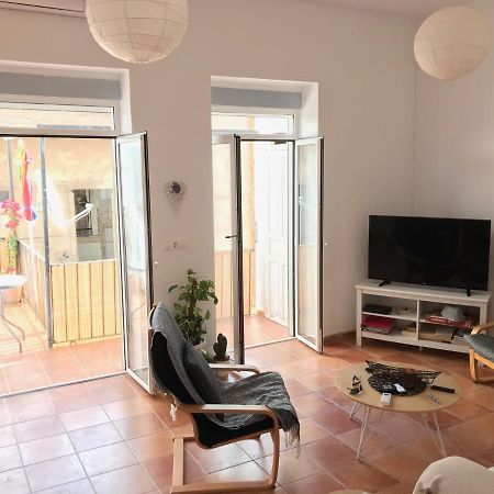 Ferienwohnung Im Zentrum Аликанте Екстериор снимка